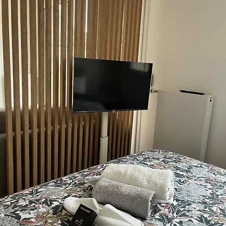 Апартаменты Cozy & Bright With Stunning Views *