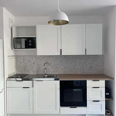 Cozy & Bright With Stunning Views * Ле-Плесси-Робинсон